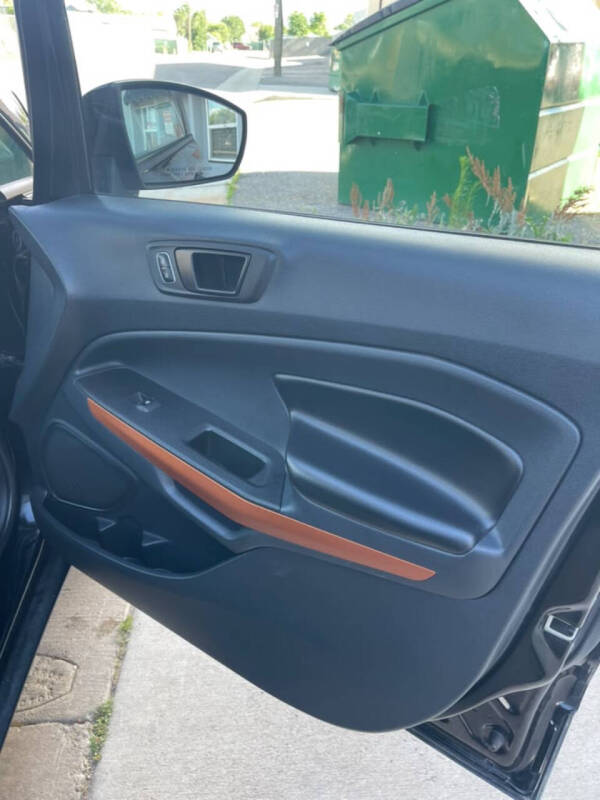 2018 Ford EcoSport SES