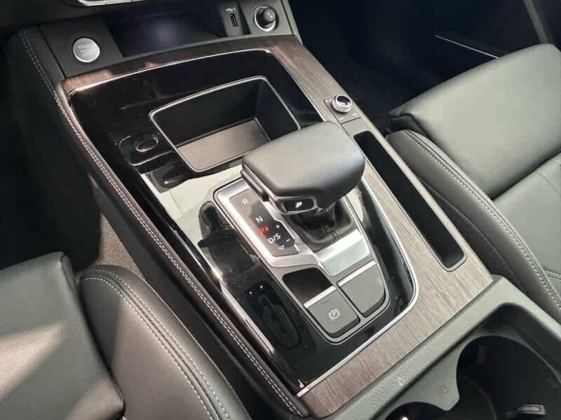 2025 Audi Q5 quattro S line Prem Plus 45 TFSI