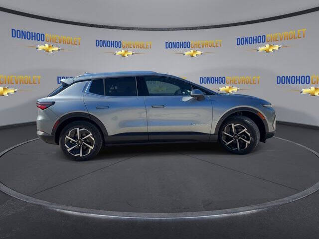 2026 Chevrolet Equinox EV LT 2