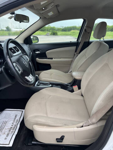 2011 Dodge Avenger SXT