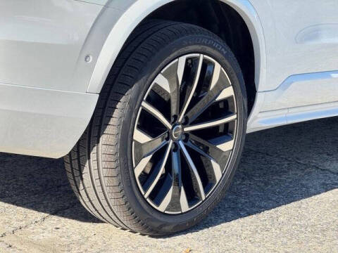 2026 Volvo XC90 B6 Ultra Dark 7P