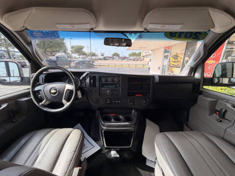2019 Chevrolet Express 2500