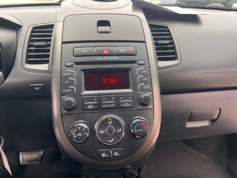 2013 Kia Soul +
