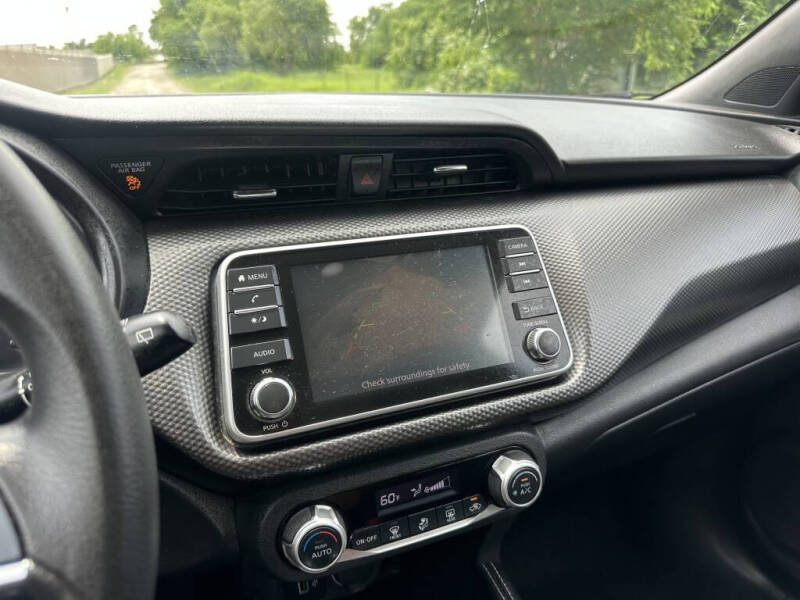 2020 Nissan Kicks SV