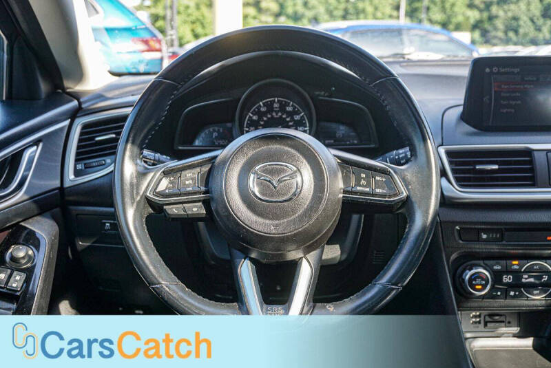 2018 Mazda MAZDA3 Touring