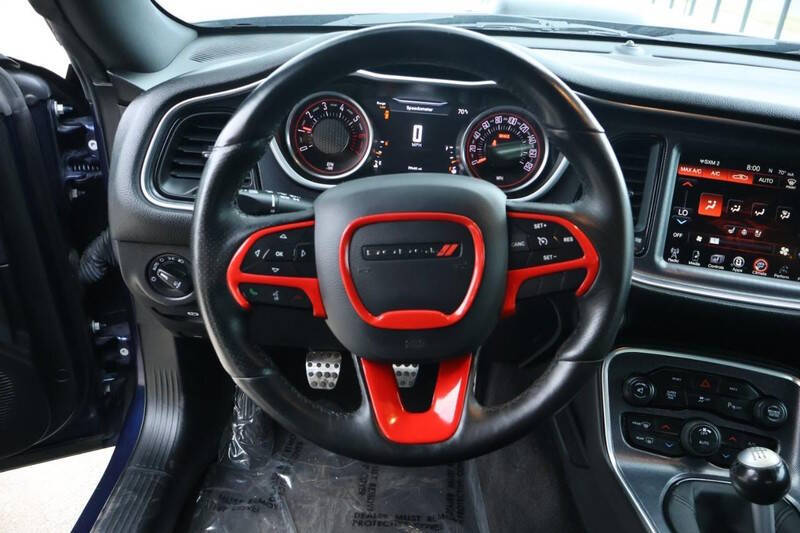 2016 Dodge Challenger 392 HEMI Scat Pack Shaker