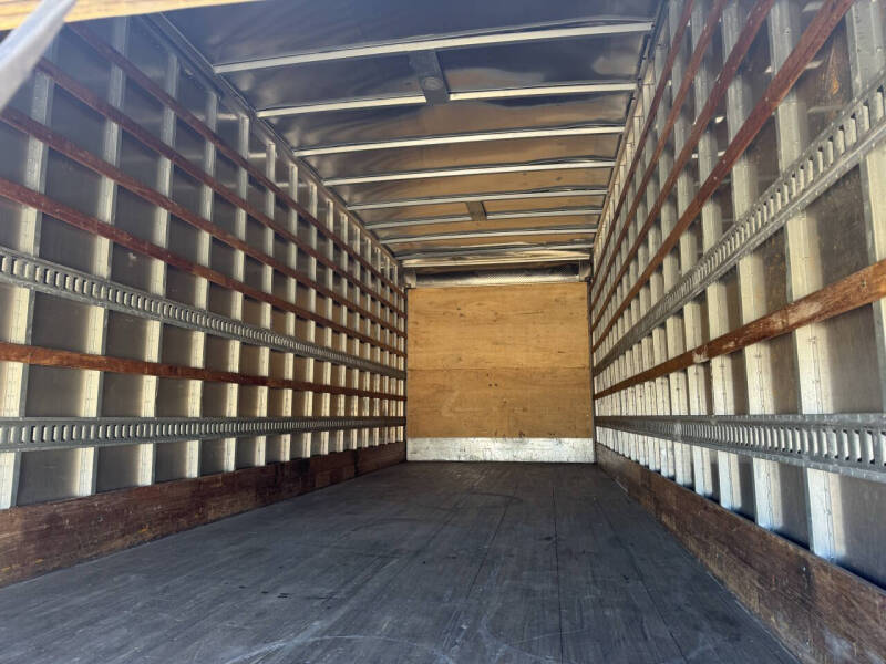 2020 Freightliner M2 106
