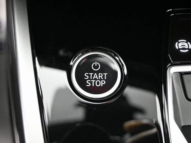 2024 Audi Q4 e-tron quattro Premium 50