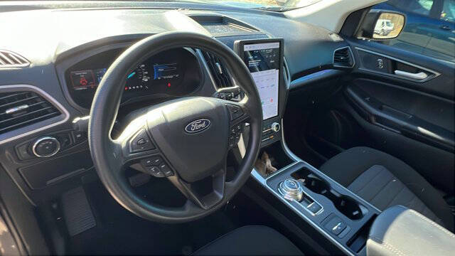 2023 Ford Edge SE