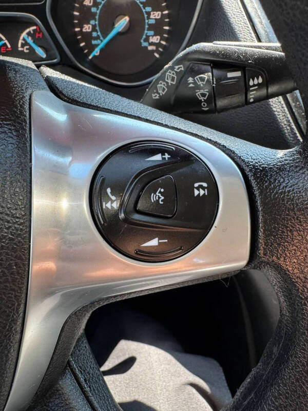 2015 Ford Escape S