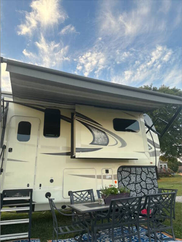 2020 Jayco North Point 383FKWS
