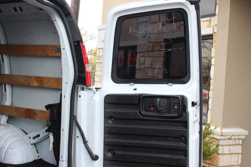 2019 Chevrolet Express 2500