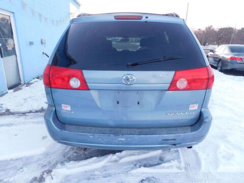 2006 Toyota Sienna LE 7 Passenger