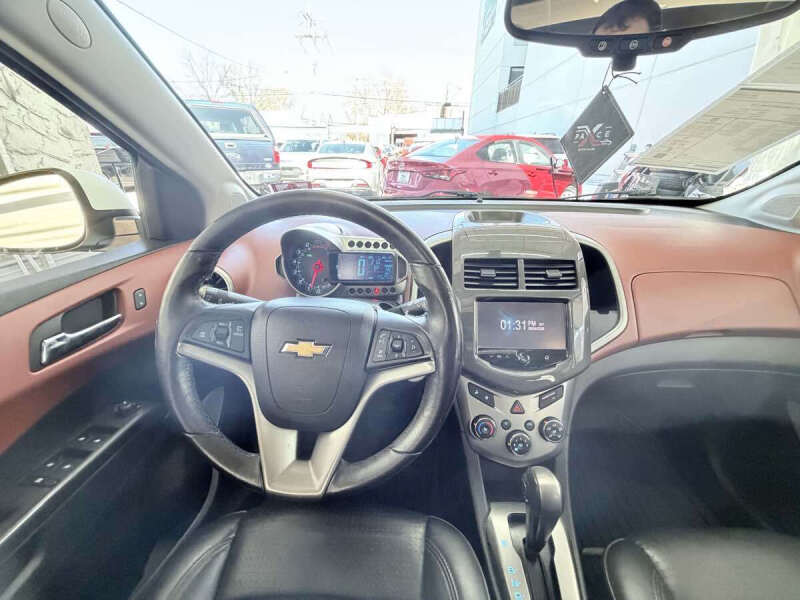 2015 Chevrolet Sonic LTZ Auto