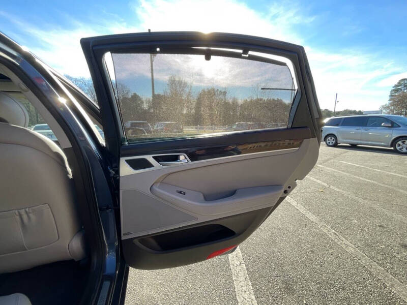 2015 Hyundai Genesis