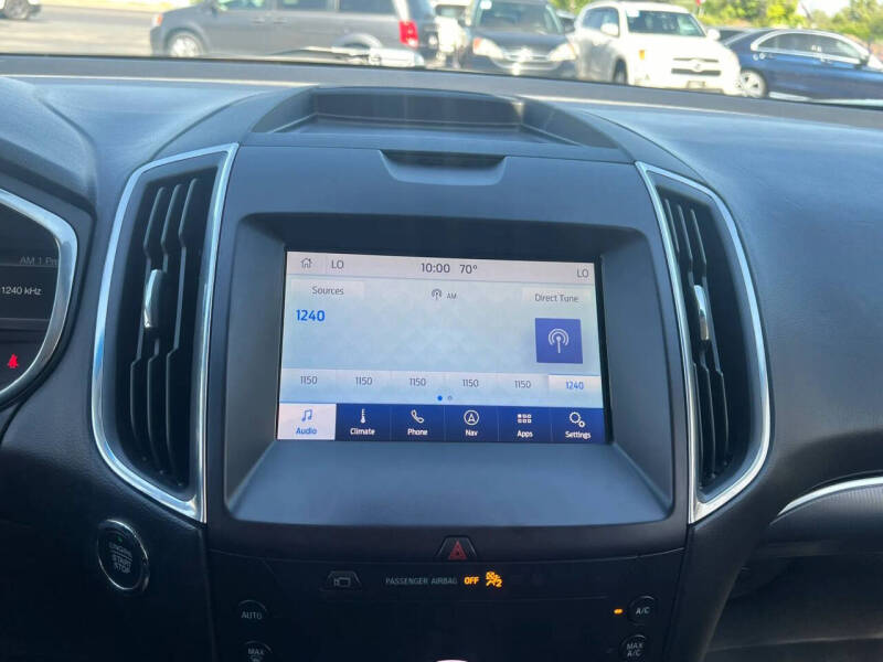 2020 Ford Edge Titanium