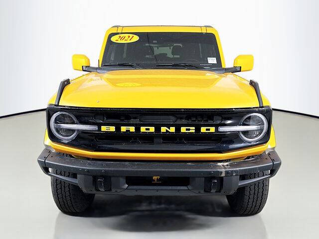 Used 2021 Ford Bronco 2-Door Outer Banks with VIN 1FMDE5CH2MLA63067 for sale in Bloomington, IL