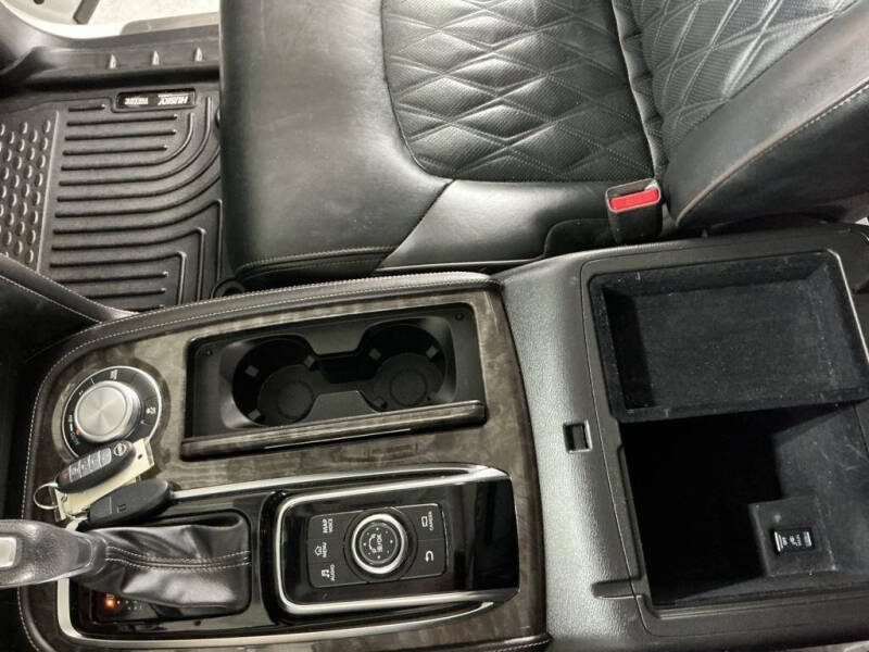 2022 Nissan Armada Platinum