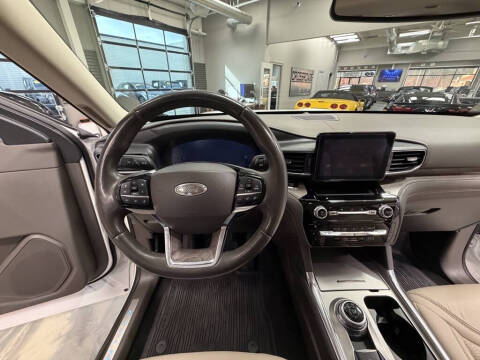 2023 Ford Explorer Platinum