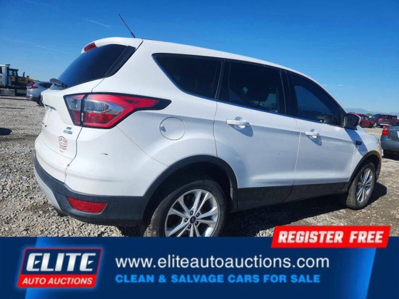 2017 Ford Escape SE