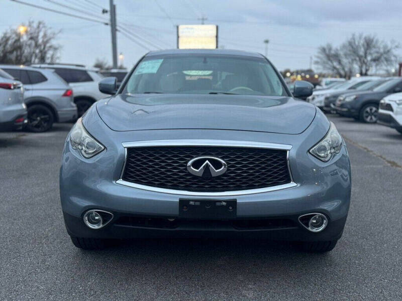 2017 Infiniti QX70
