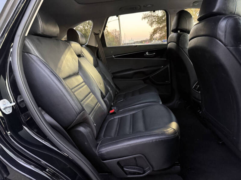 2017 Kia Sorento SX V6