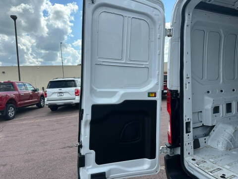 2022 Ford Transit 250