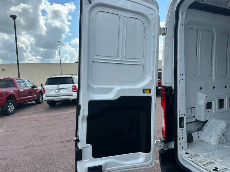 2022 Ford Transit 250