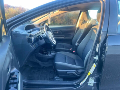 2016 Toyota Prius c Two