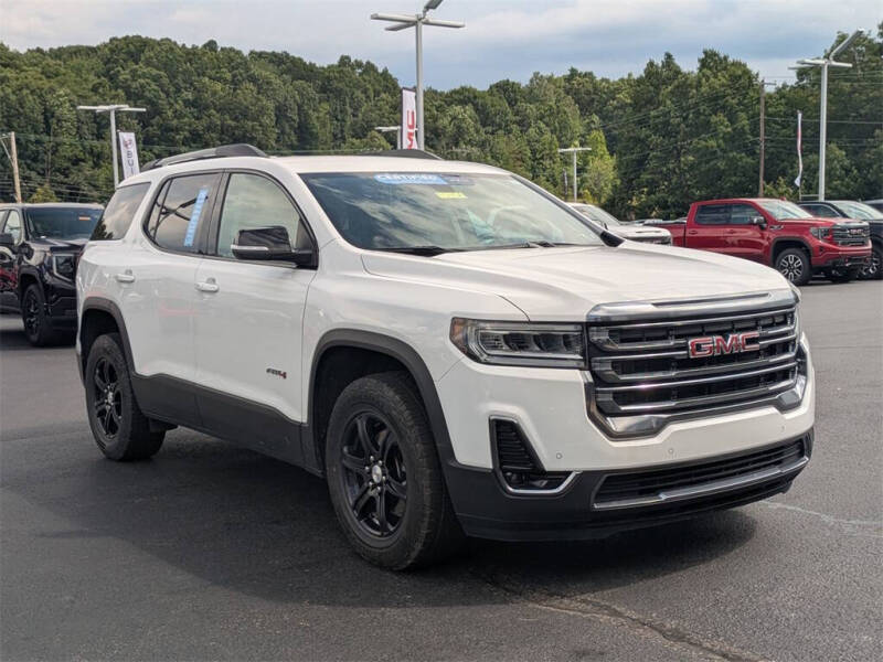 2023 GMC Acadia AT4