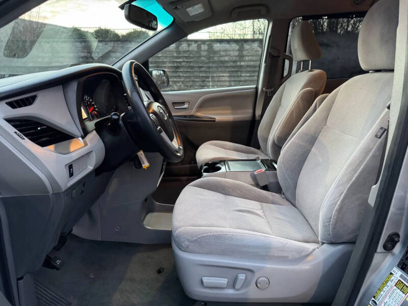 2017 Toyota Sienna
