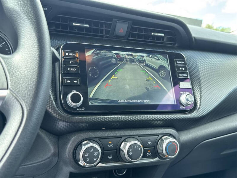 2024 Nissan Kicks SV