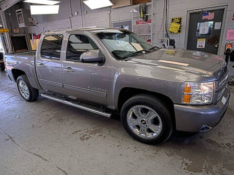 2012 Chevrolet Silverado 1500 for sale at The Car Shed in Burleson TX
