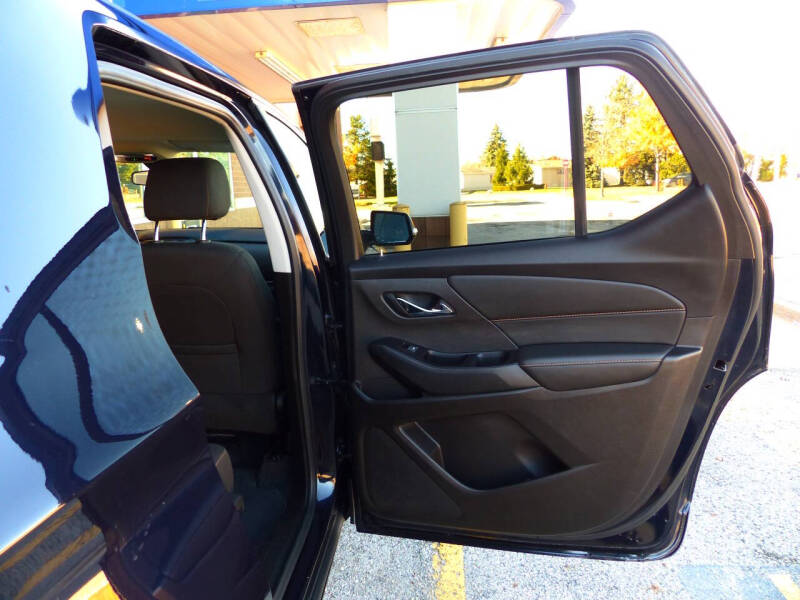 2020 Chevrolet Traverse LT Cloth