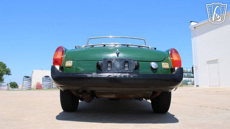 1977 MG B