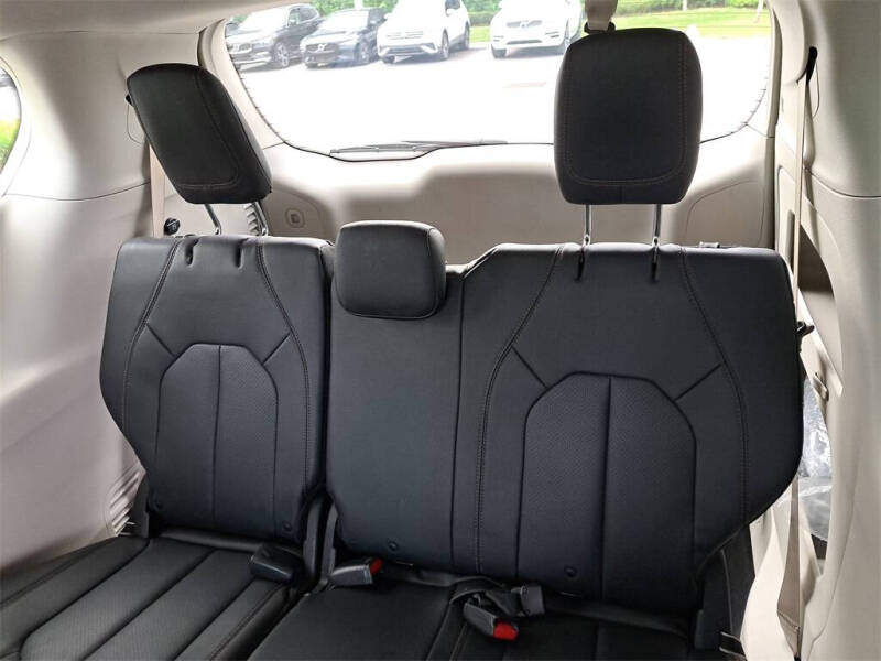 2019 Chrysler Pacifica Touring L