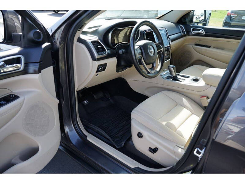 2019 Jeep Grand Cherokee Laredo E