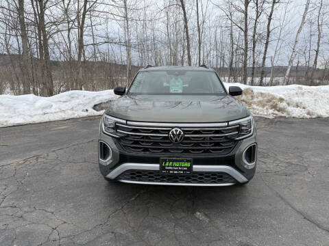 2024 Volkswagen Atlas for sale at L & R Motors in Greene ME