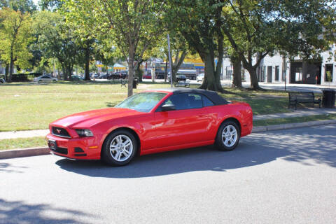 2014 Ford Mustang V6