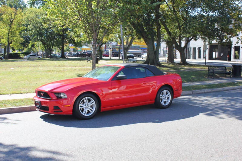 2014 Ford Mustang V6