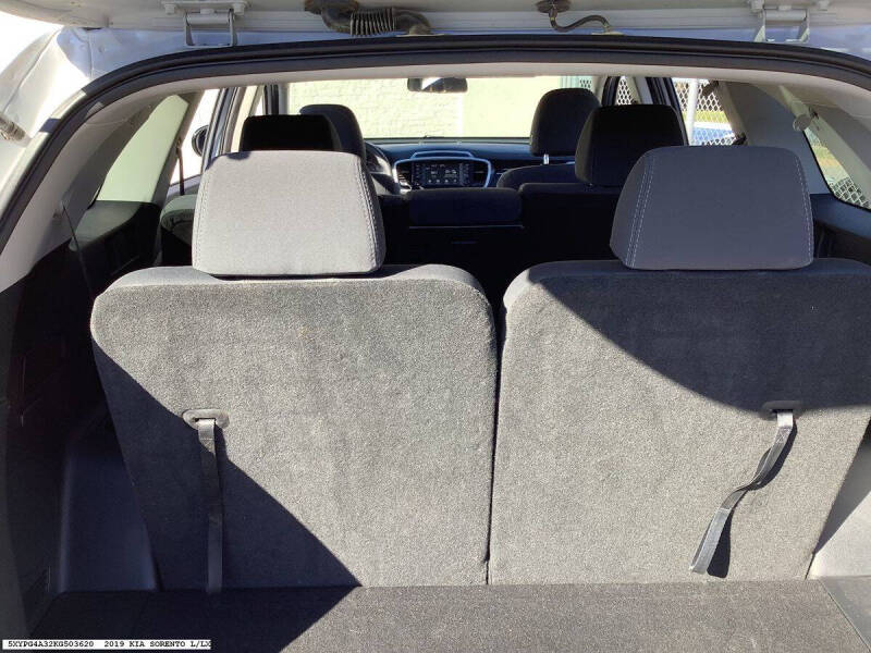 2019 Kia Sorento LX