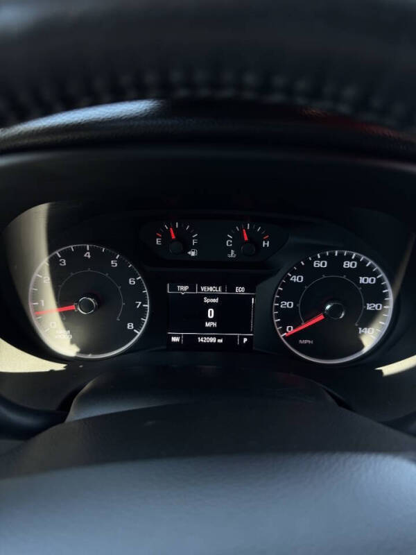 2017 GMC Acadia SLE-2