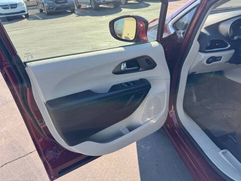 2021 Chrysler Pacifica Touring L