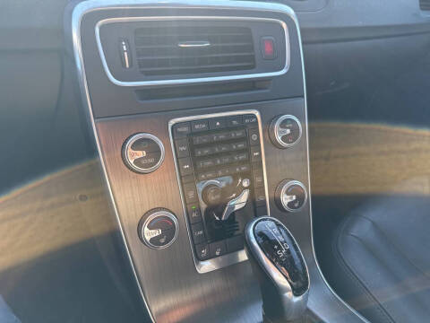 2015 Volvo S60 T5 Premier