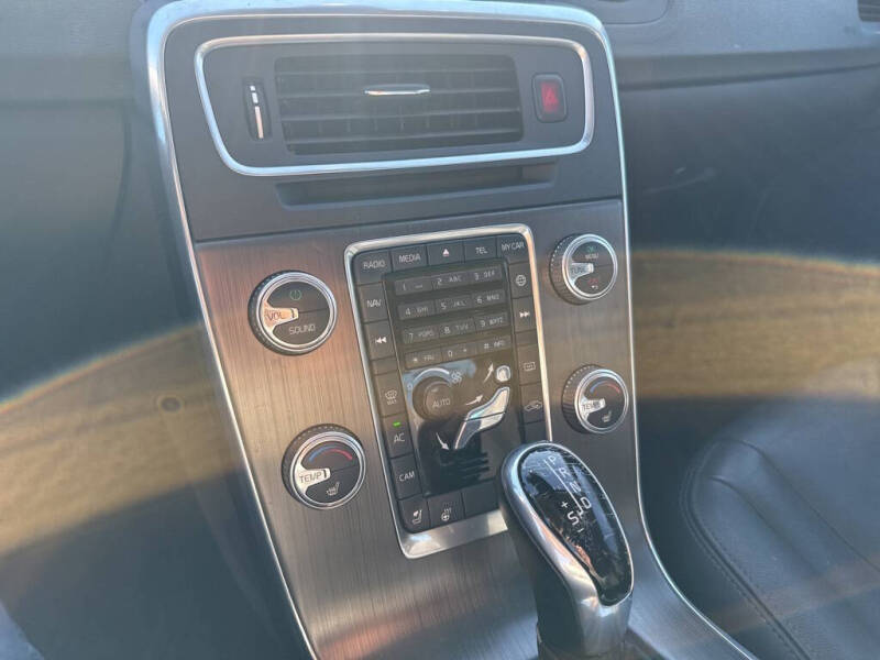 2015 Volvo S60 T5 Premier