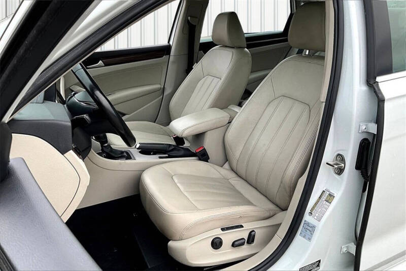 2020 Volkswagen Passat SEL