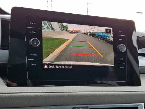 2025 Volkswagen Taos SEL 4Motion