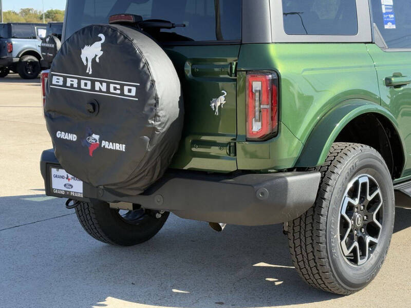 2025 Ford Bronco Outer Banks