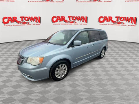 2013 Chrysler Town and Country Touring