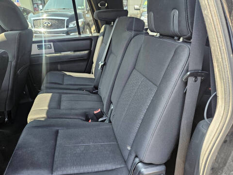 2017 Ford Expedition EL XLT